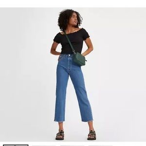Levis Ribcage straight ankle jean
